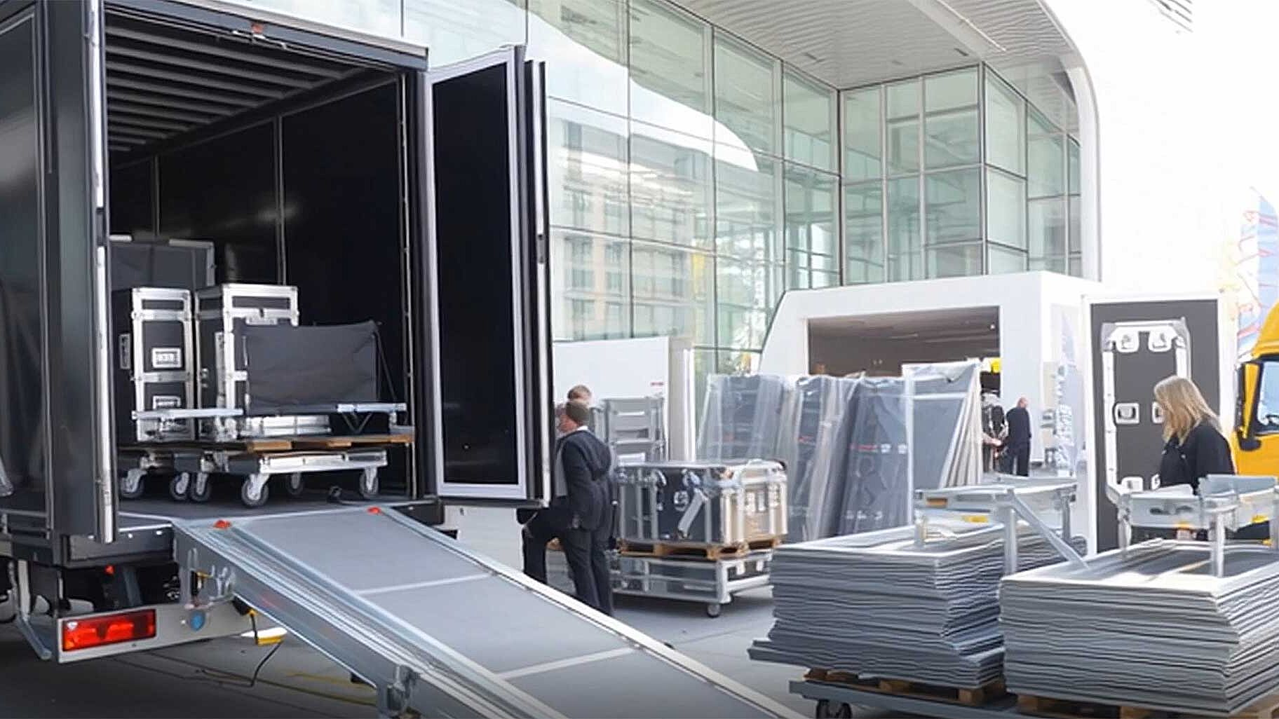 MA Messebau Header Roadshows Szene Ankunft vor Ort